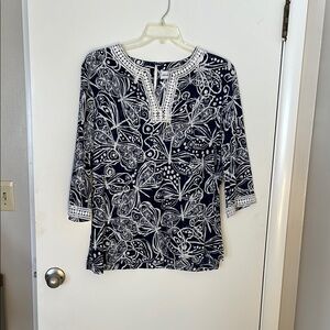 Alfred Dunner Navy and White  Butterfly Patterned Women's Top